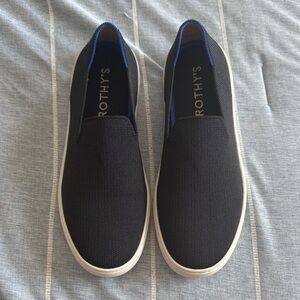 These Rothy's The Original Slip On Sneakers size 8 women’s